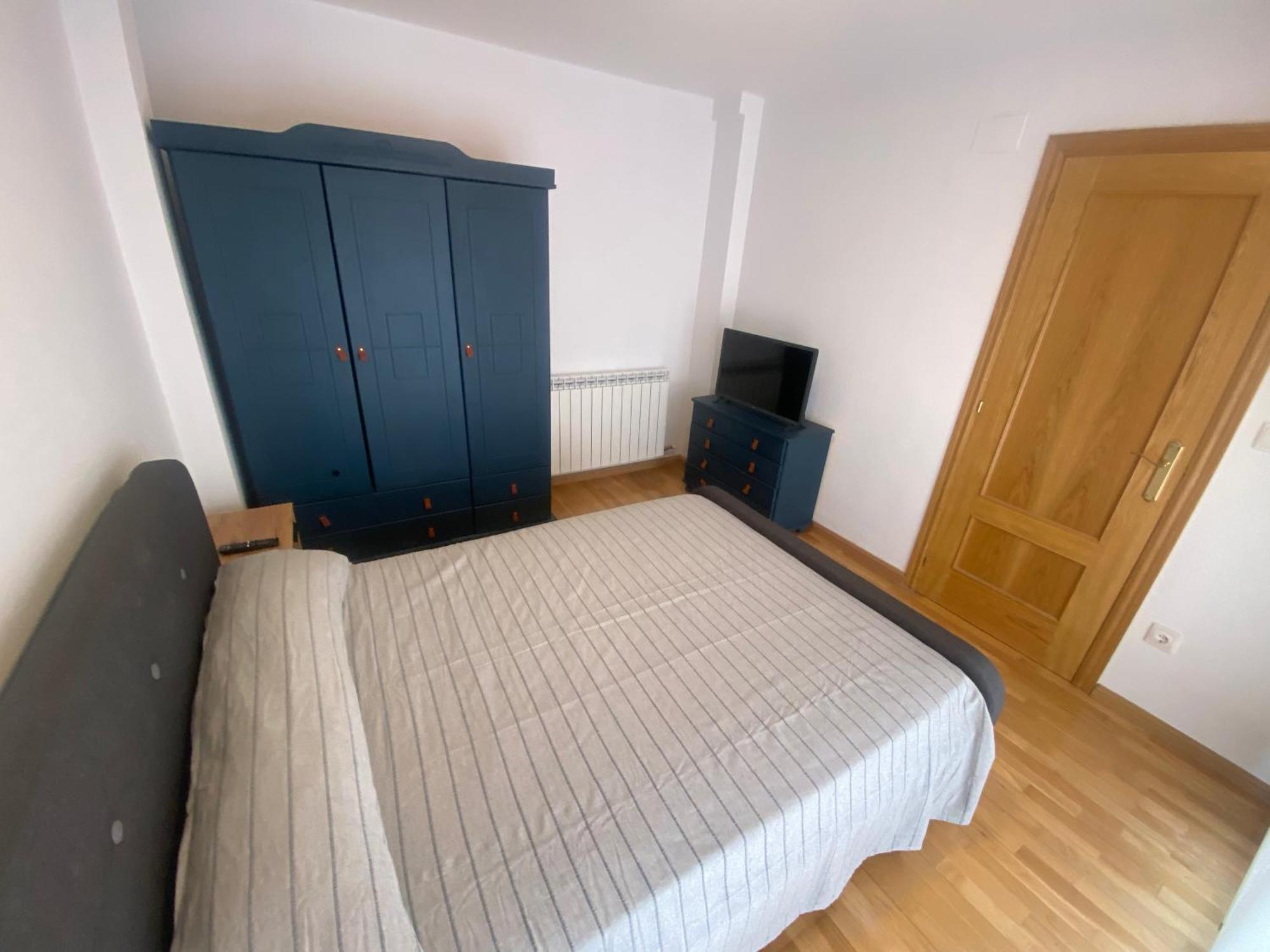 Apartamento Centrico Con Garaje Jaca Kültér fotó