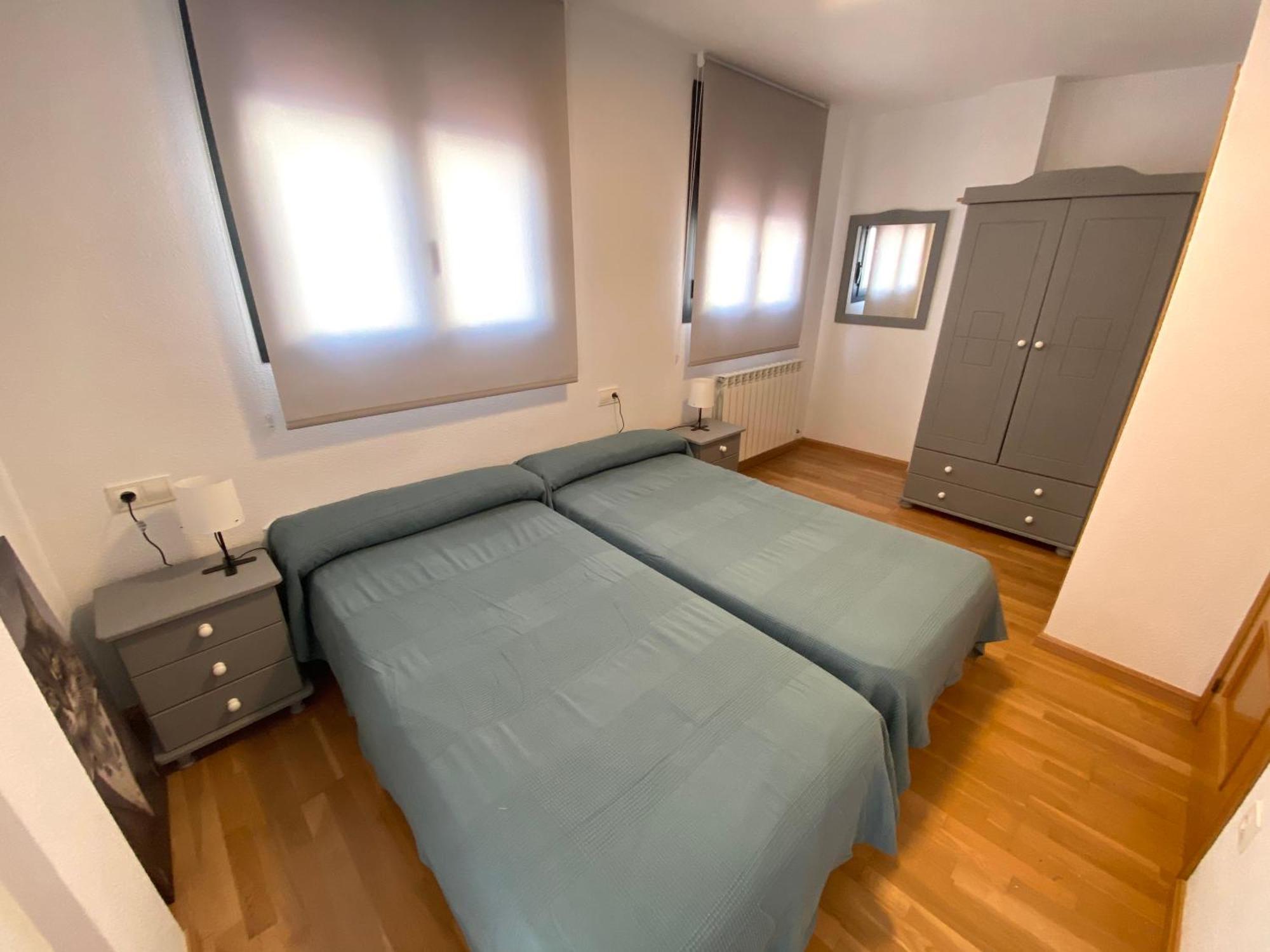 Apartamento Centrico Con Garaje Jaca Kültér fotó